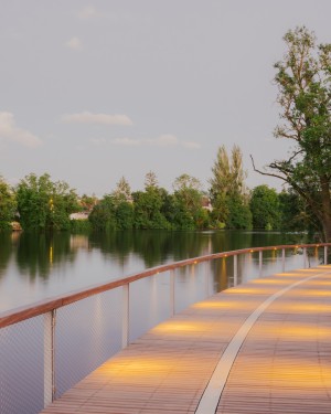 B2A 064 - Passerelle de la Manufacture Châtellerault