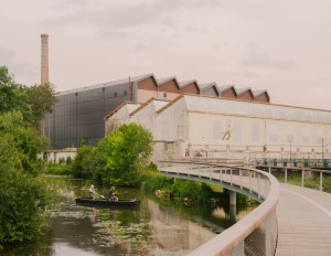 B2A 064 - Passerelle de la Manufacture Châtellerault